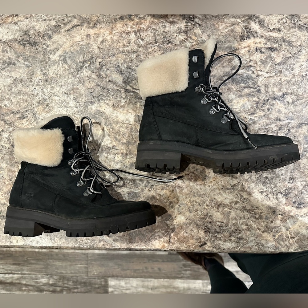 Timberland Courmayer Valley winter ankle boots with Sherpa